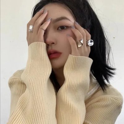赛马女孩